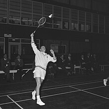 Badminton Nederland tegen Ierland te Haarlem J P Doyler (Ierland) in aktie, Bestanddeelnr 915-7447.jpg