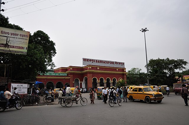 Image: Barrackpore Railway Station Area   North 24 Parganas 2012 04 11 9671