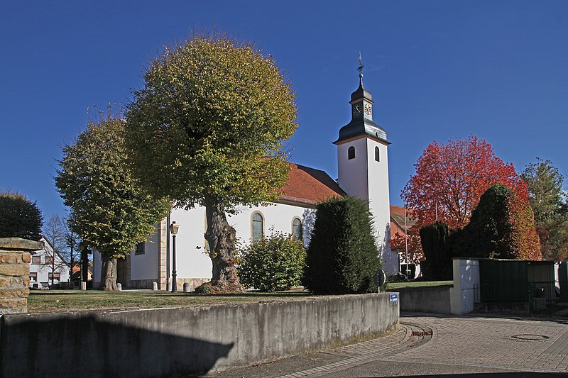 File:Beinheim-Kirche Sainte-Croix-01b-gje.jpg