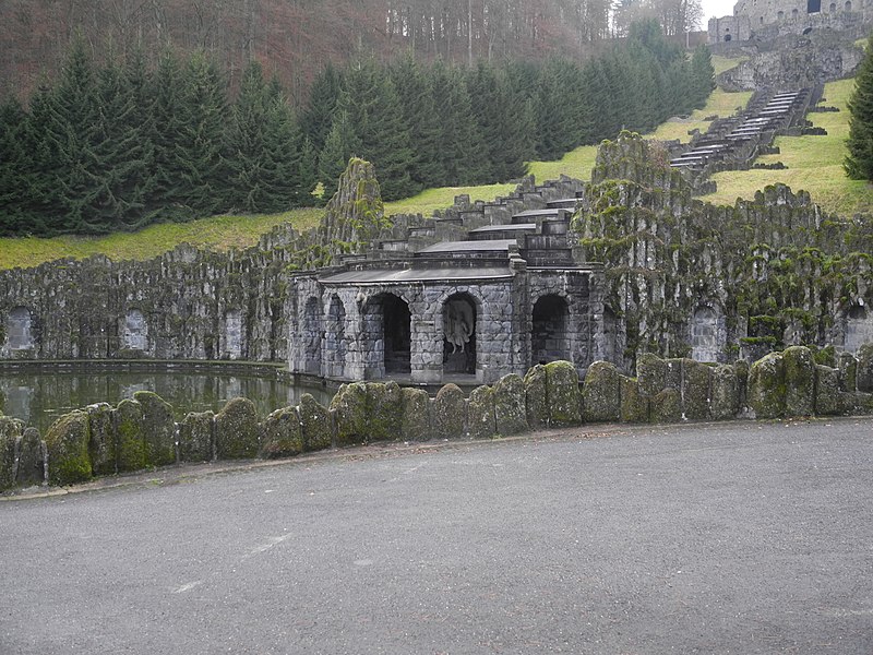 File:Bergpark Wilhelmshöhe - Große Kaskaden 2019-12-02 a.JPG