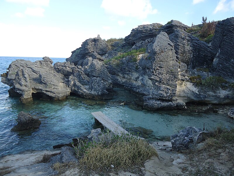 File:Bermuda image number 132 rocky inlet.jpg