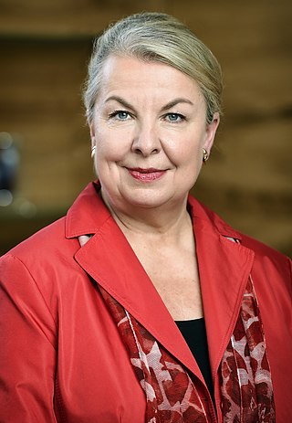 <span class="mw-page-title-main">Beate Hartinger-Klein</span> Austrian politician (born 1959)