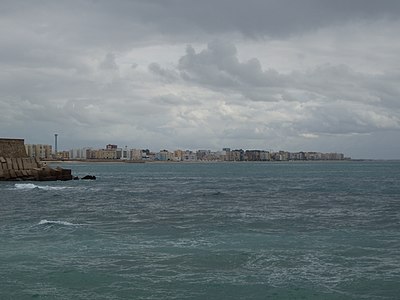 Cádiz a lo lejos