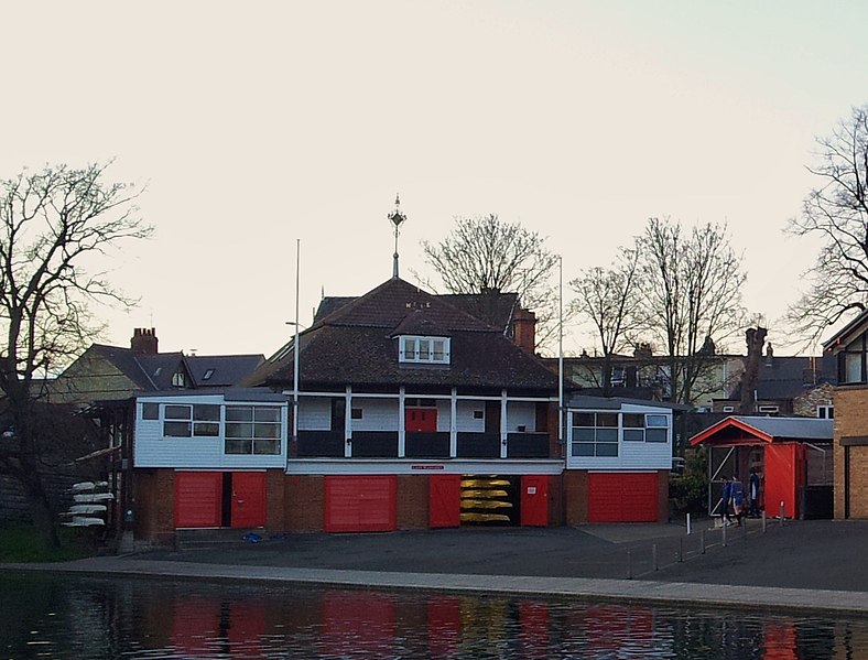 File:Cambridge boathouses - St John's (Lady Margaret).jpg