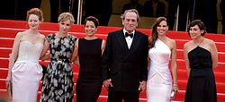 A rendező és a szereplőgárda a 2014-es Cannes-i filmfesztiválon. IMDB 6,6/10 (27 000 szavazat)