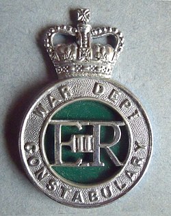 Cap badge of War Department Constabulary Cap badge of War Ministry Constabulary.jpg