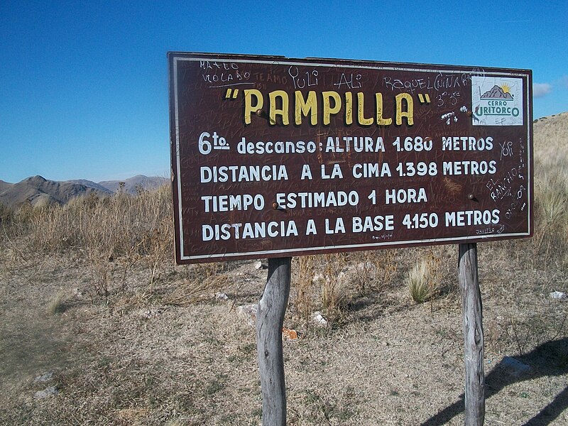 File:Cerro Uritorco-séptimo mirador.jpg