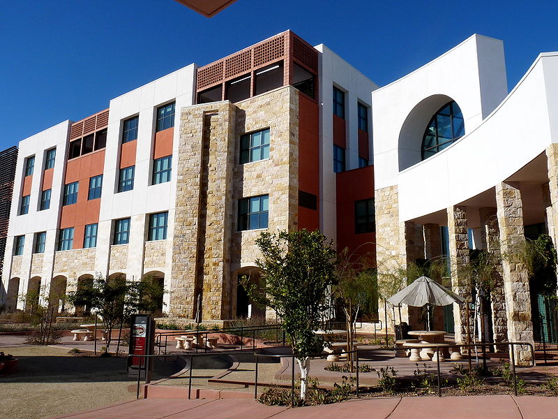 File:City Hall - Surprise, AZ, USA 2250094.jpg