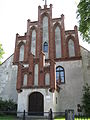 kościół ewangelicko-augsburski, ob. metodystów, z dzwonnicą i przyległymi murami obronnymi, 1601, 1724, 1842-1896