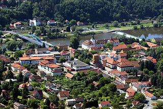 <span class="mw-page-title-main">Dobřichovice</span> Town in Central Bohemian, Czech Republic