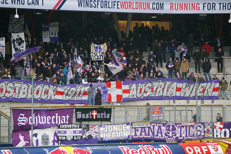 File:FC Red Bull Salzburg FK Austria Wien (4.April 2015) 43.JPG