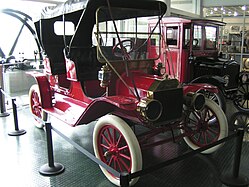 Ford Model T Tourabout (1911).