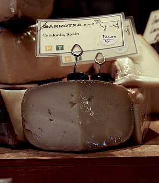 <span class="mw-page-title-main">Garrotxa cheese</span> Spanish goat cheese