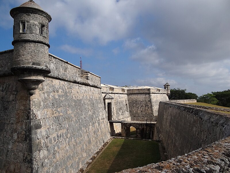 File:Fort of San Miguel - Campeche - Mexico - 03.jpg