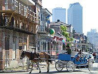 Una carrozza nel quartiere francese.