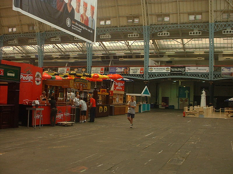 File:GBBF 2004 - setting up (132582631).jpg