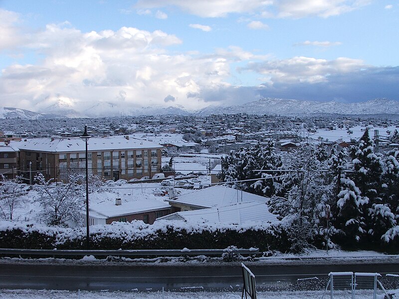 File:Galapagar, February 2006 - panoramio (3943).jpg