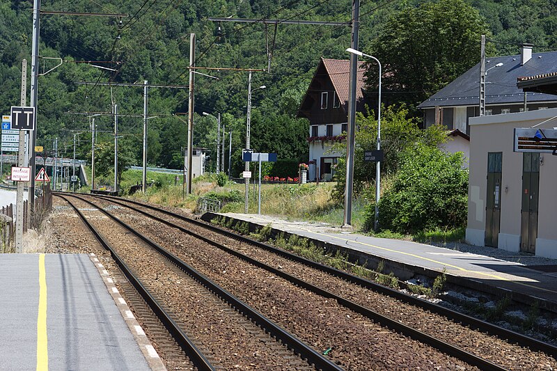 File:Gare d'Epierre - Saint-Léger - IMG 6053.jpg