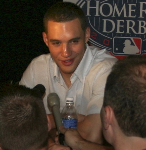 File:Grady Sizemore (2677924958) (cropped).jpg