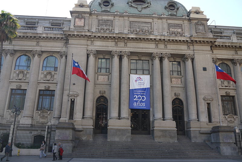 File:Gran Biblioteca Nacional de Chile.JPG