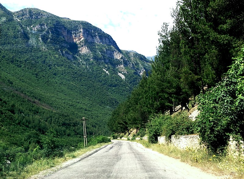 File:Gryka e Këlcyrës - panoramio.jpg