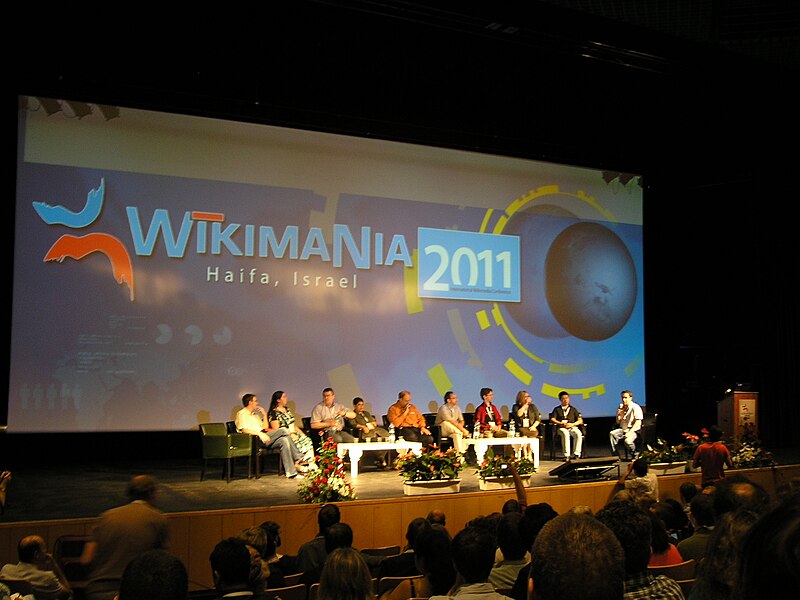 File:Haifa - Wikimania2011 - Plenaria.jpg