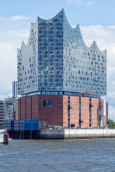 File:Hamburg - Elbphilharmonie - 2016.jpg