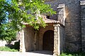 Pórtico de entrada a la iglesia.