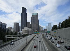 300px-I-5_northbound_from_Yesler_Way,_Seattle.jpg