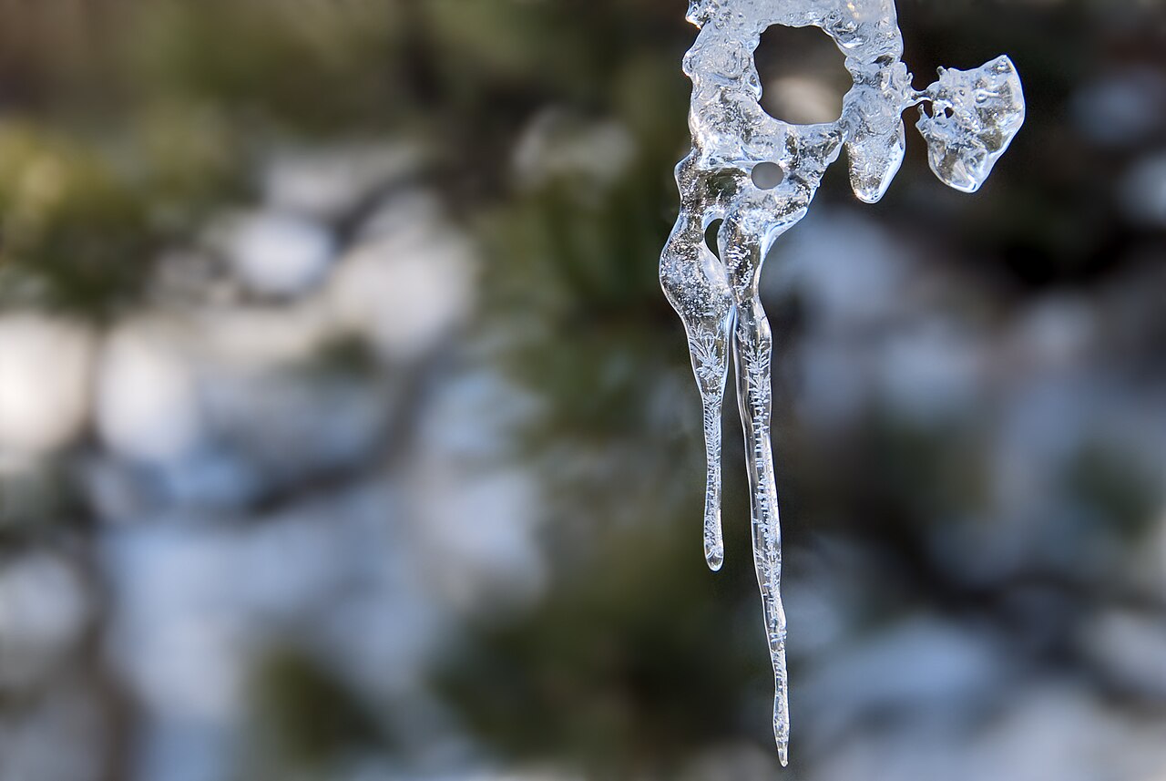 Серьги в виде кристаллов льда. Фужеры в виде кристаллов льда. Ice Crystal балет на льду. Baba Gnohm.