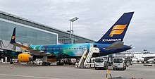 Boeing 757-200 der Icelandair mit Aurora-Sonderbemalung