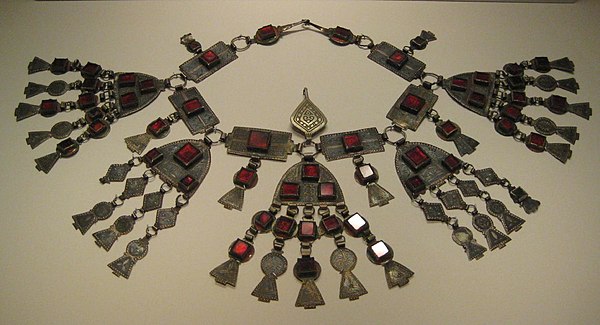 Maghreb head ornament (Morocco)