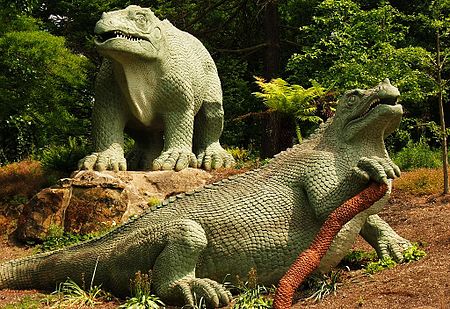 Tập_tin:Iguanodon_Crystal_Palace.jpg