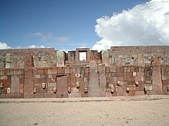 Inkas ruines -Tiwanaku - Bolivia.jpg