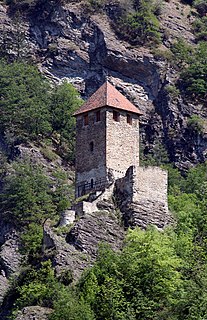 Innerjuvalt Castle