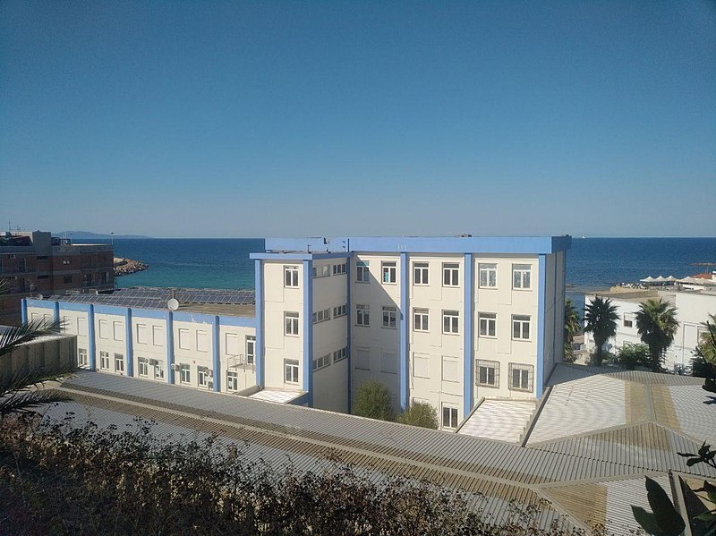 File:Istituto tecnico nautico Porto Torres.jpg