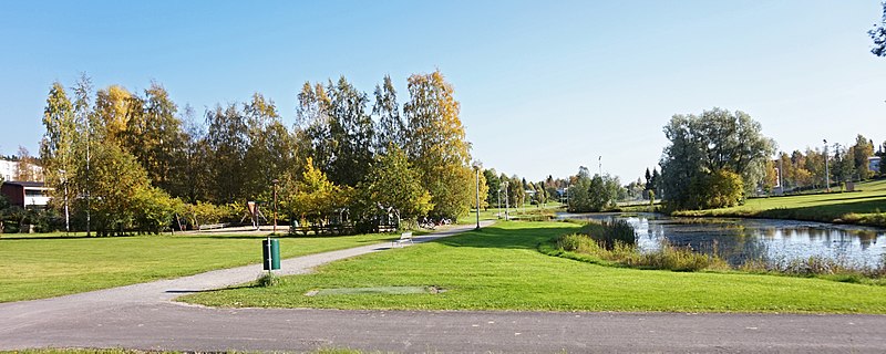 File:Jämsä - park.jpg