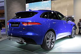 Jaguar F-Pace (zadní 3-4) .JPG