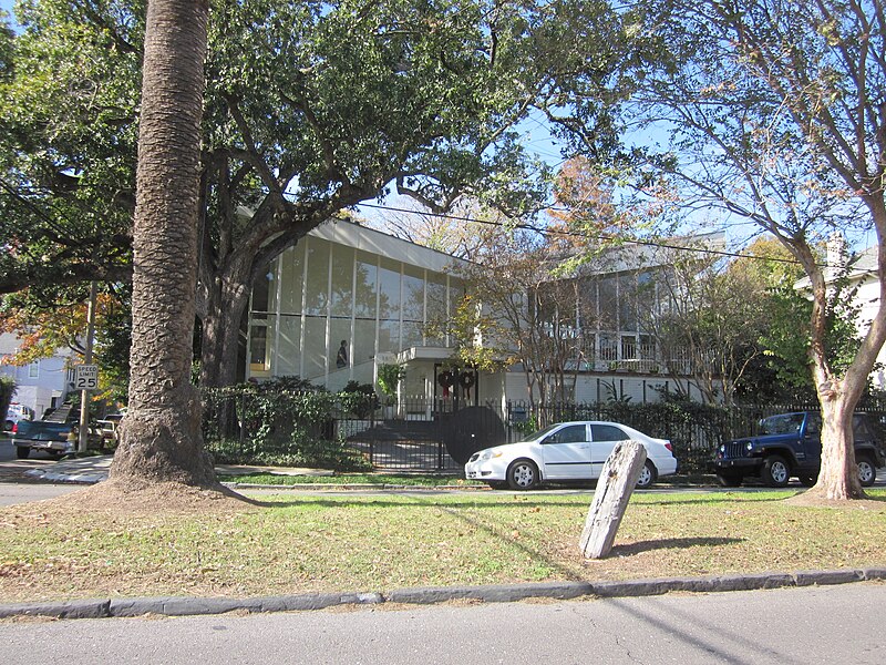 File:Jefferson Avenue New Orleans Unitarian.JPG