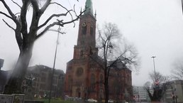 Файл: Johanniskirche Dusseldorf 2014 12 27.webm