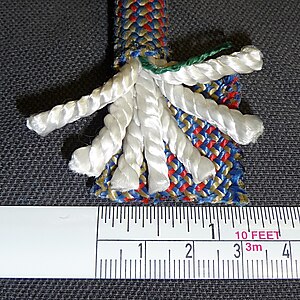 Kernmantle climbing rope dynamic Sterling 10.7mm internal yarns.jpg