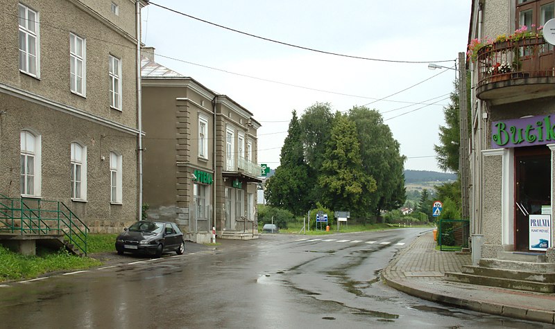 File:Korczyna, ulice.jpg