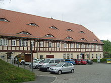 Blick auf den Niederkretscham. Das ehemalige Lehnsgericht beherbergt heute u. a. die Touristinformation