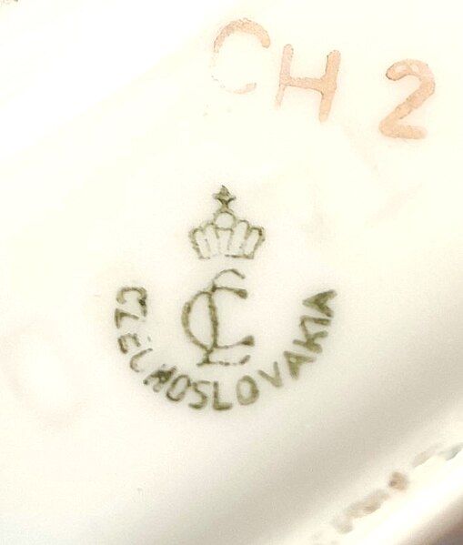 File:LC značka porcelánu Hardtmuth.jpg