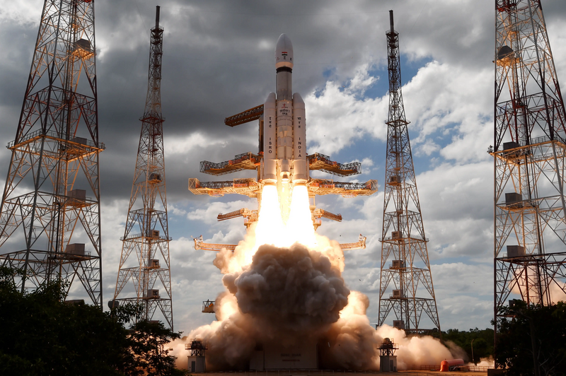 File:LVM3 M4, Chandrayaan-3 - Launch vehicle lifting off from the Second Launch Pad (SLP) of SDSC-SHAR, Sriharikota 02.webp