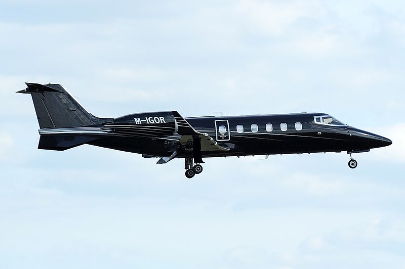 File:Learjet 60 AN1992677.jpg