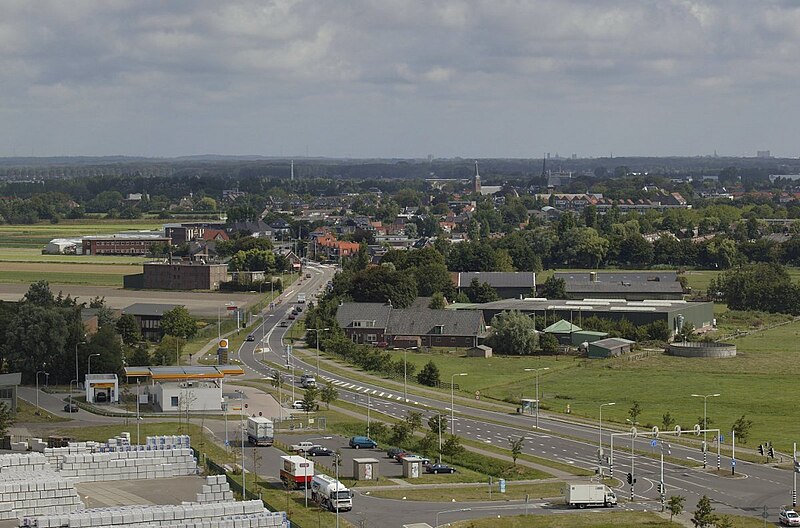 File:Leidsestraat vanaf de watertoren - Hillegom - 20387718 - RCE.jpg