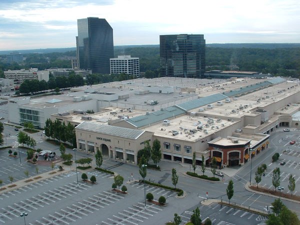 Center Map of Phipps Plaza - A Shopping Center In Atlanta, GA - A