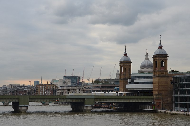 File:London Skyline from London Bridge.jpg