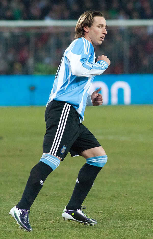 Biglia playing for Argentina in 2011